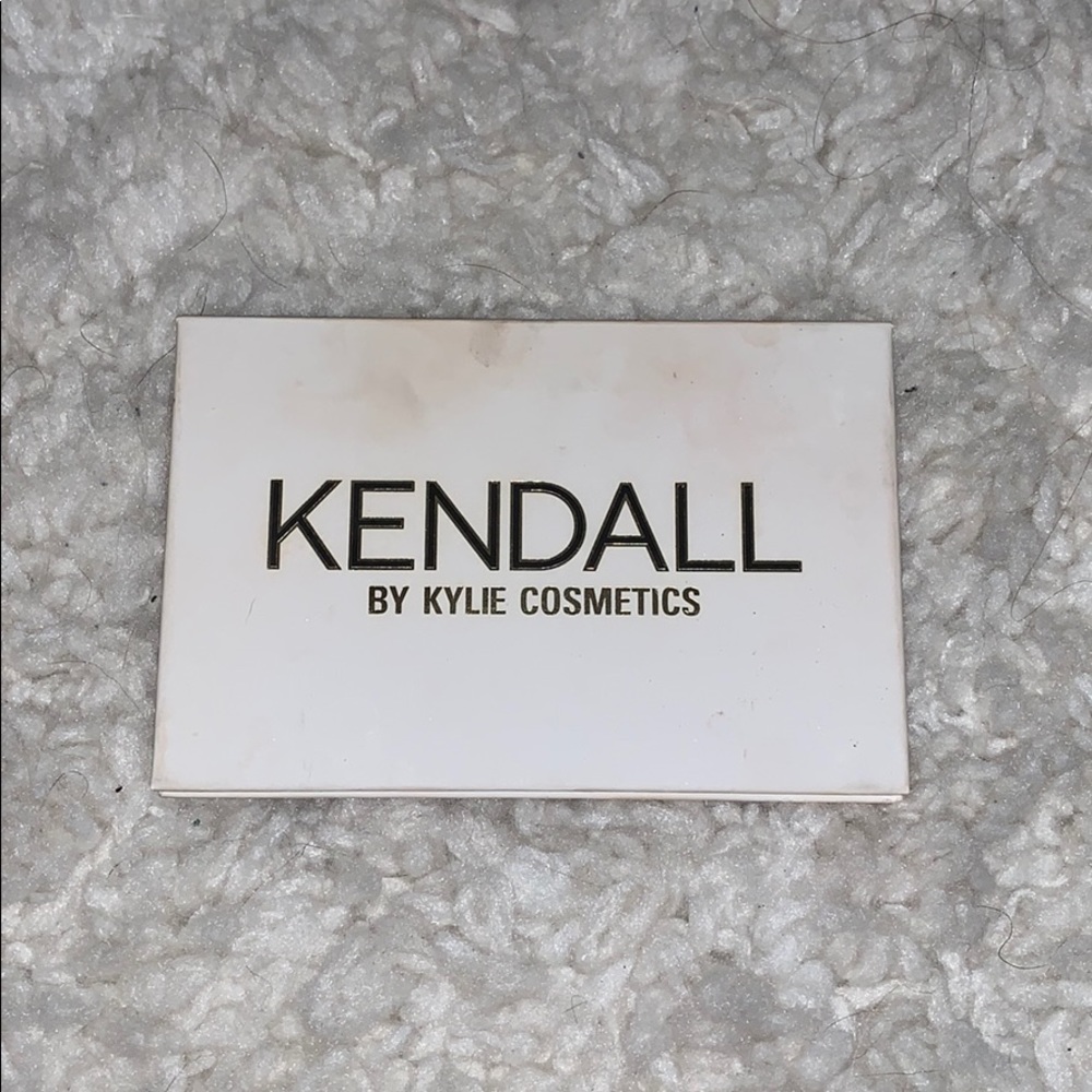 Kylie Cosmetics Kendall Palette